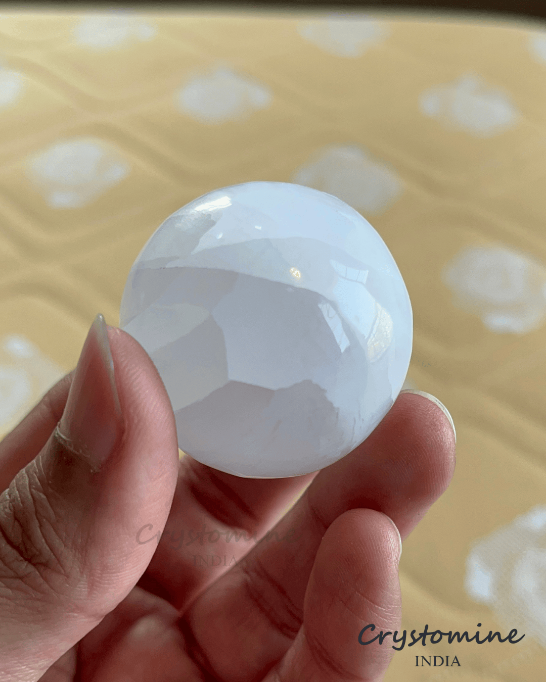 Selenite \ Sphere \ 1.5 inch \ 86 gm \ SALS2