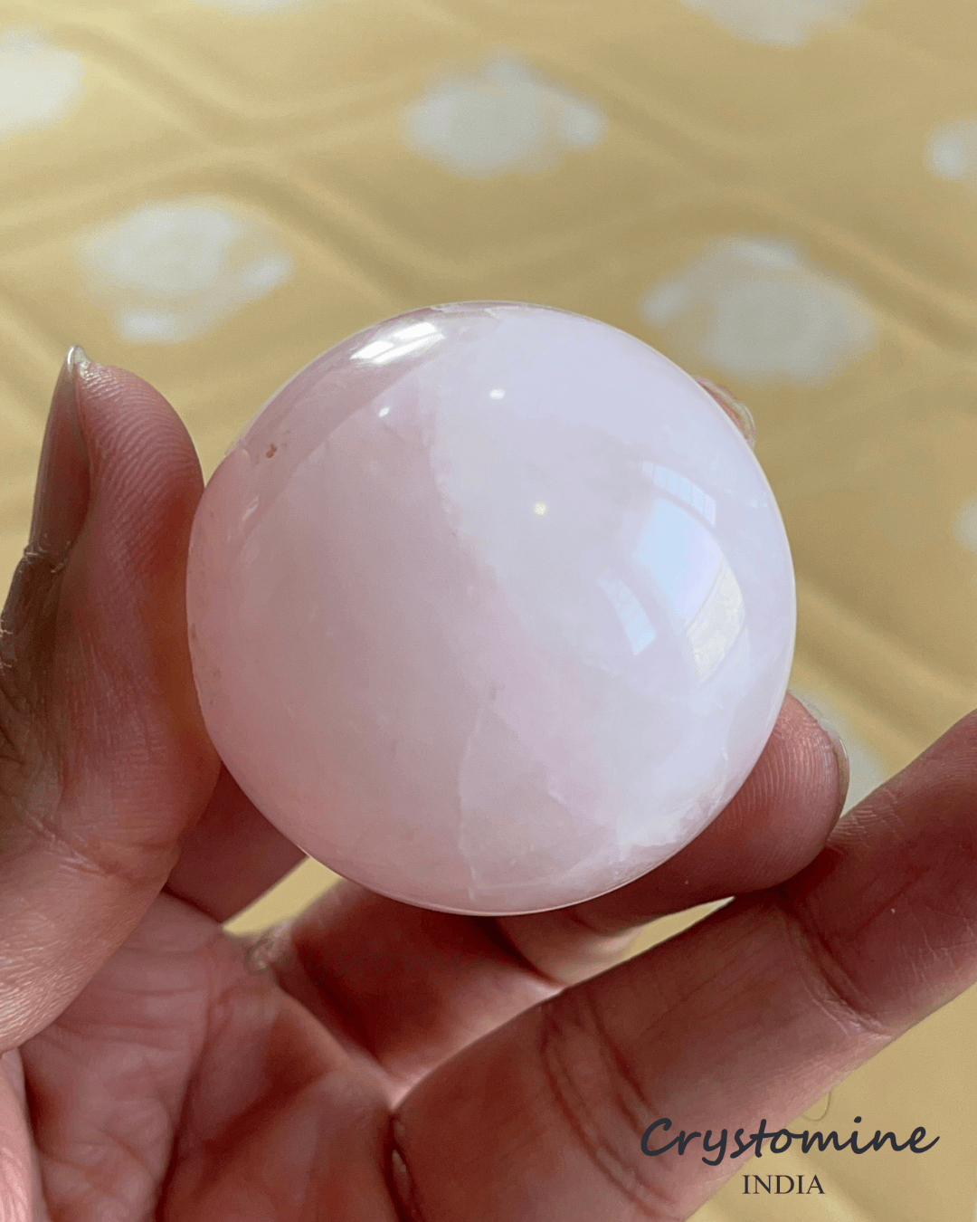 Rose Quartz \ Sphere \ 1.5 - 2 inch \ 130 gm \ RQS2