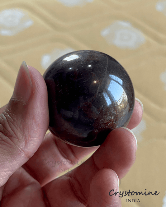 Garnet \ Sphere \ 1.5 - 2 inch \ 168 gm \ GARS2
