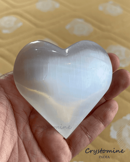 Selenite \ Heart \ 3 inch \ 213 gm \ SALH2