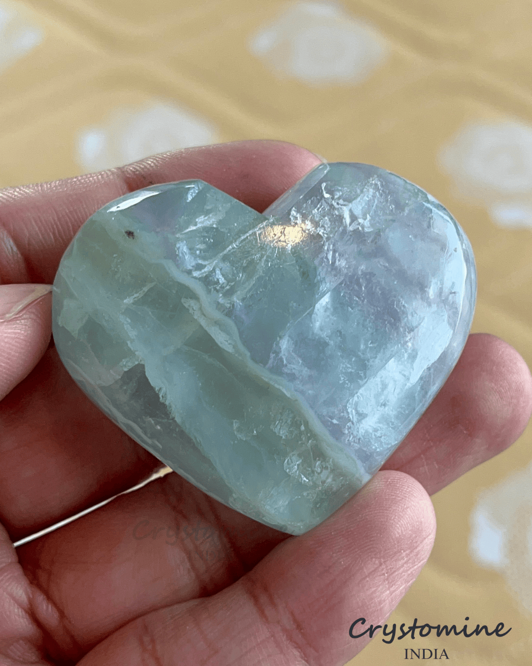 Green Fluorite \ Heart \ 2 inch \ 91 gm \ GFH2