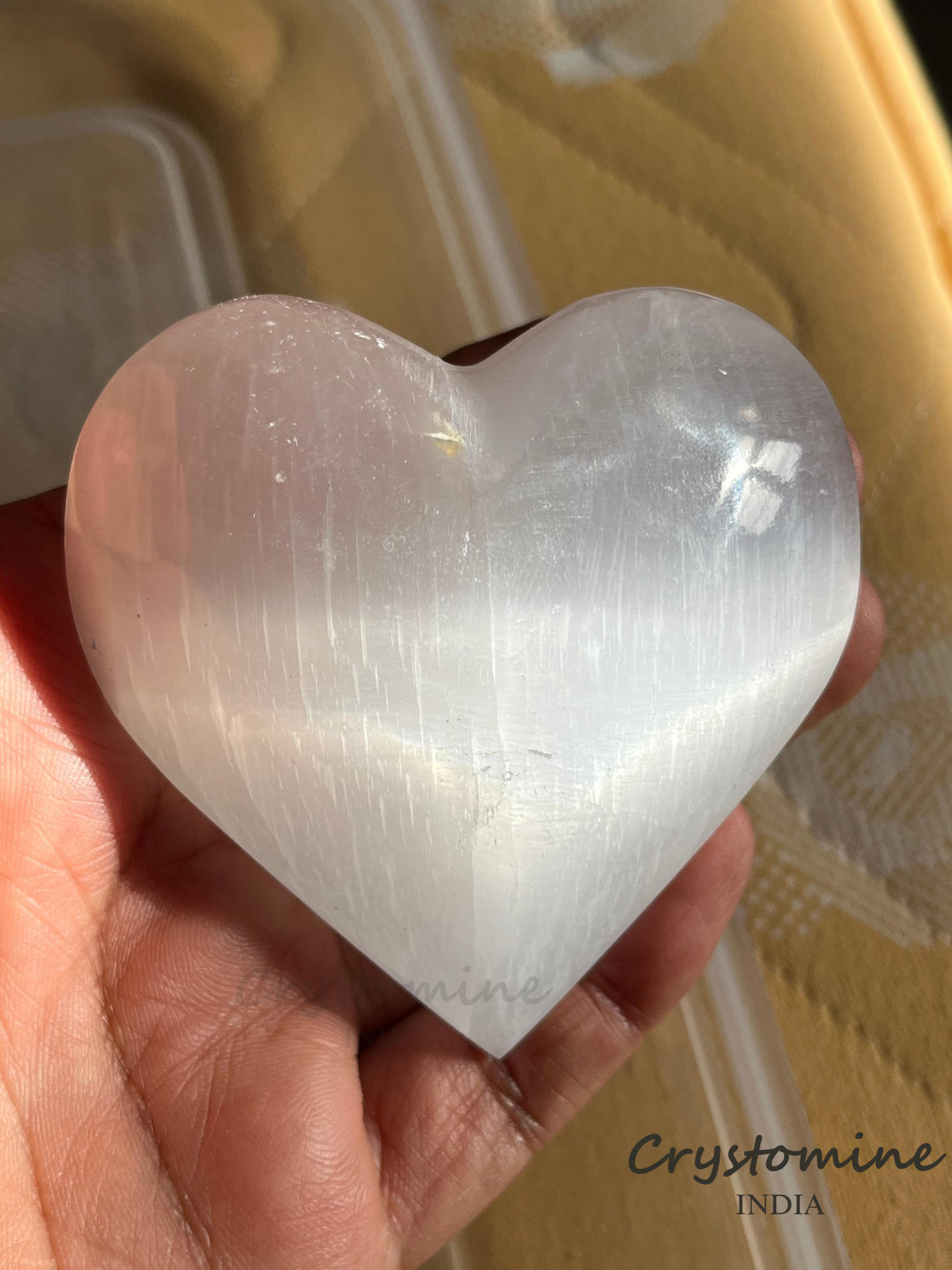 Selenite \ Heart \ 3 inch \ 202 gm \ SALH1