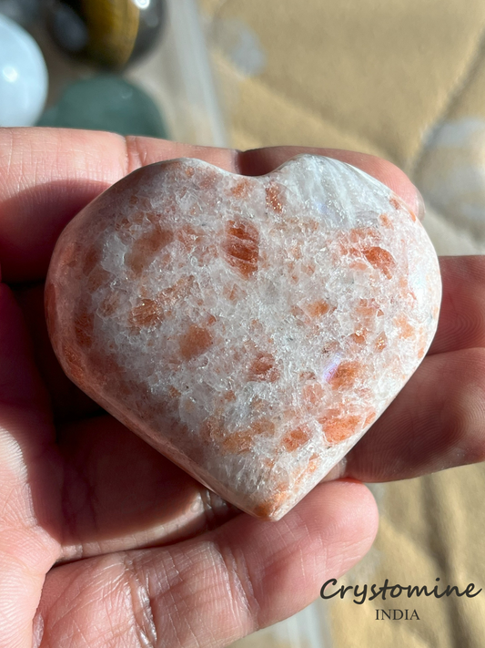 Sunstone \ Heart \ 2 - 2.5 inch \ 82 gm \ SUNH1