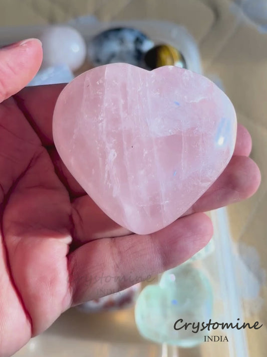 Rose Quartz \ Heart \ 2 - 2.5 inch \ 153 gm \ RQH1