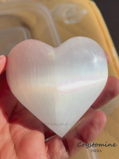 Selenite \ Heart \ 3 inch \ 202 gm \ SALH1